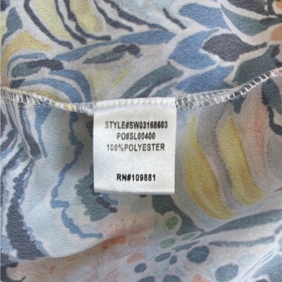 SUNNY LEIGH MULTICOLOR ROLL TAB SHORT SLEEVE DIAMOND BUTTON-UP BLOUSE M - Picture 7 of 8